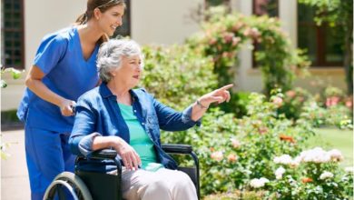 Wie Tagespflege die Lebensqualität von Senioren verbessert