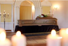 Ein hilfreicher Leitfaden zu den Dienstleistungen, die Familien nach dem Verlust eines nahestehenden Menschen benötigen